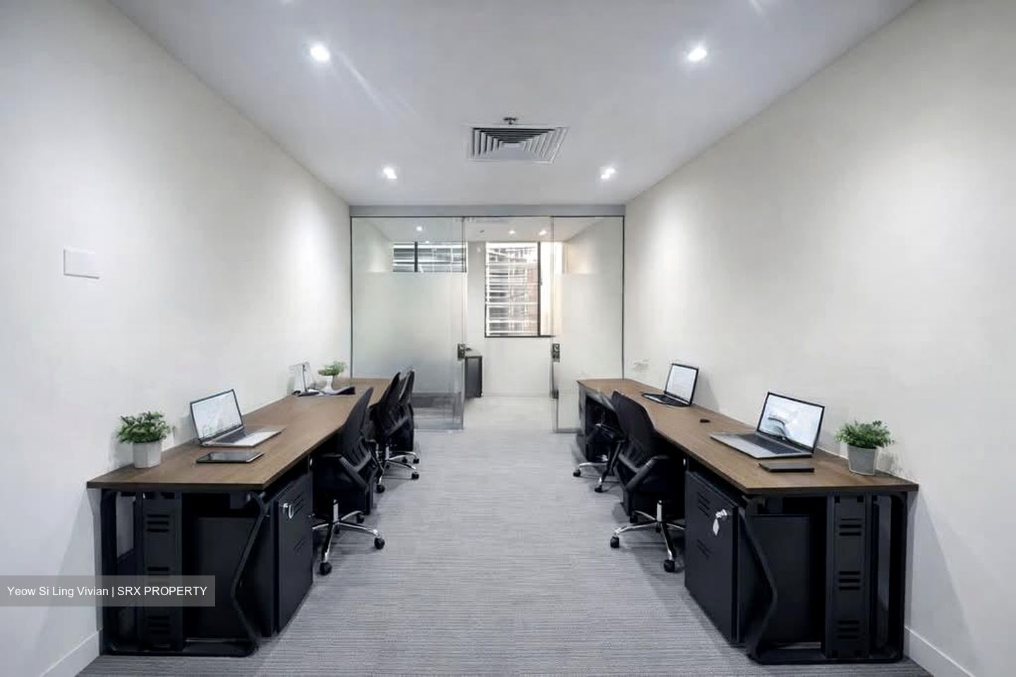 International Plaza (D2), Office #559166631